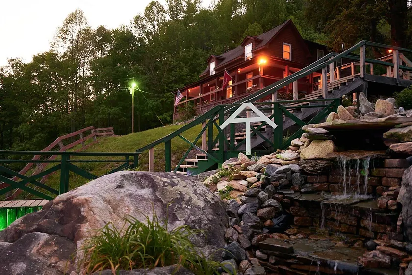 Mountain Harbour B&B - Image 1