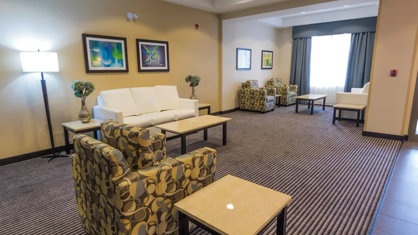 Holiday Inn Express Thunder Bay by IHG - Image 1
