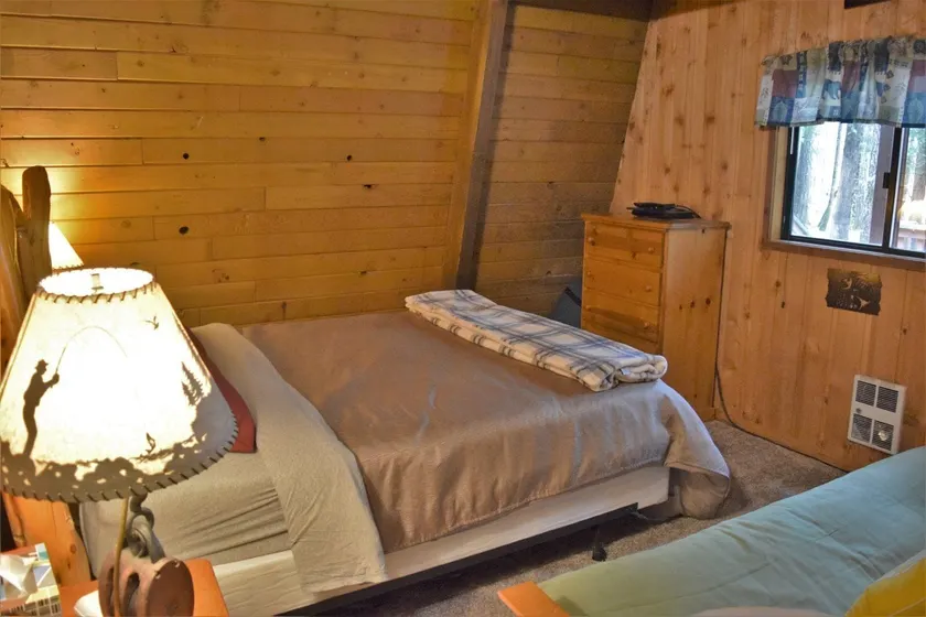 The Lodge on Shawnee Trail | Wifi, Hot tub - Værelse