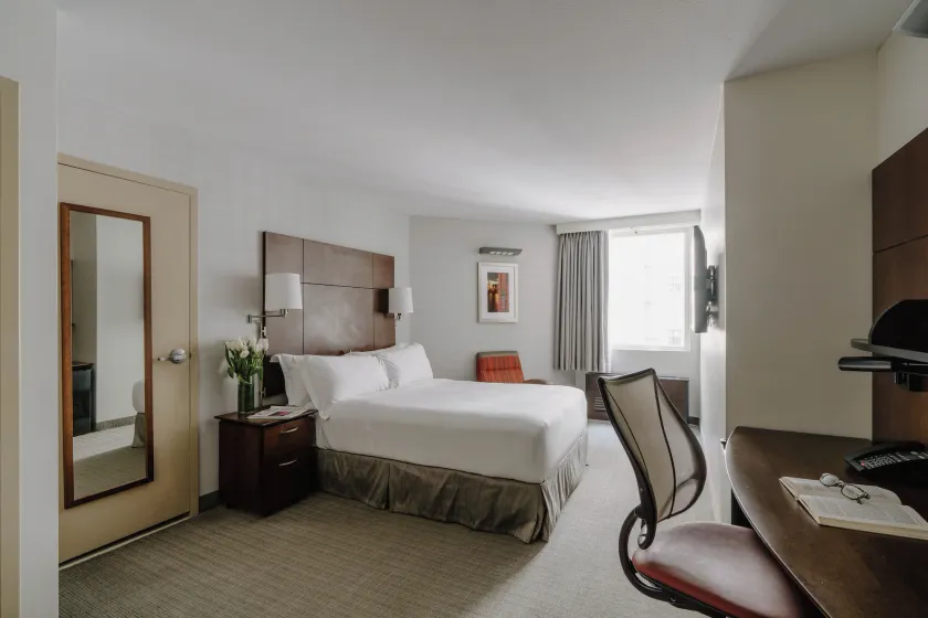 Club Quarters Hotel Embarcadero, San Francisco - Image 1