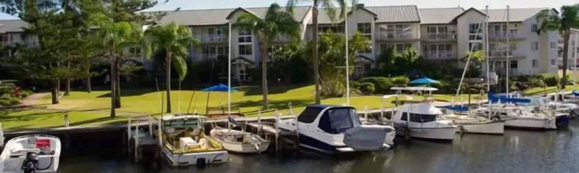 Bayview Bay Apartments and Marina - Image 1