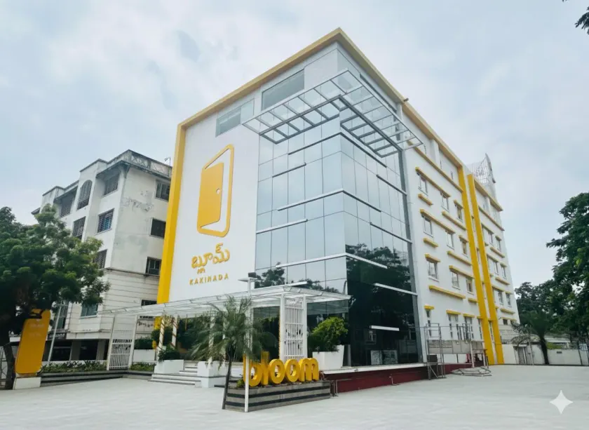 Bloom Hotel - Kakinada - Image 1
