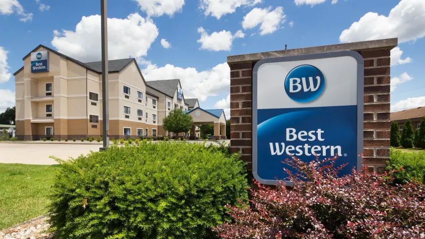 Best Western Elkhart Inn & Suites - Image 1