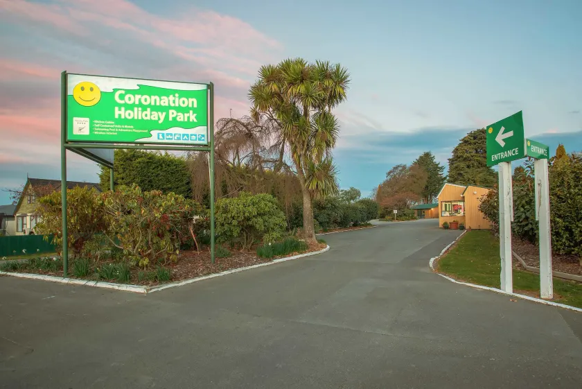 Coronation Park Holiday Park - Image 1