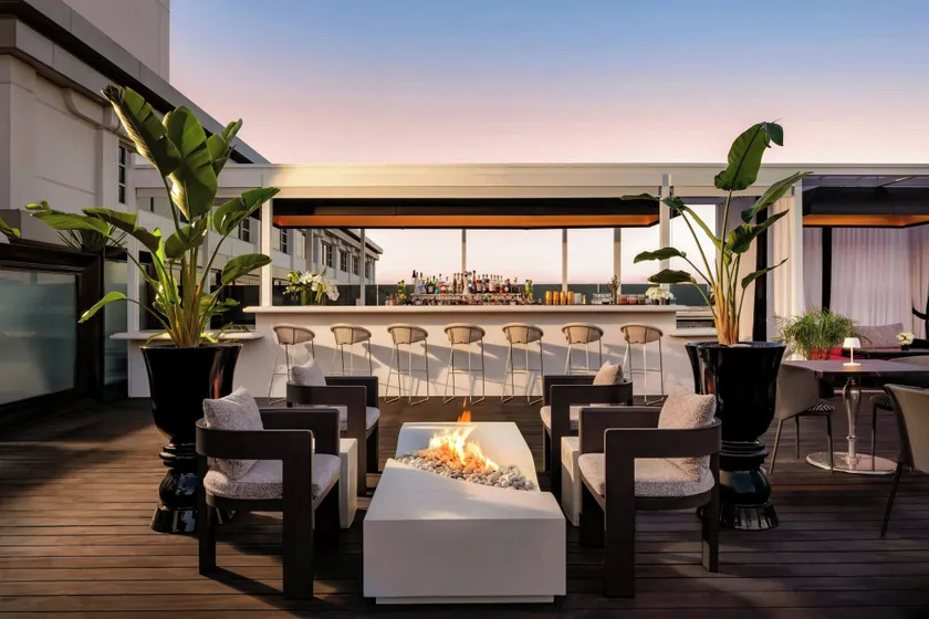 SLS Hotel, a Luxury Collection Hotel, Beverly Hills - Image 1