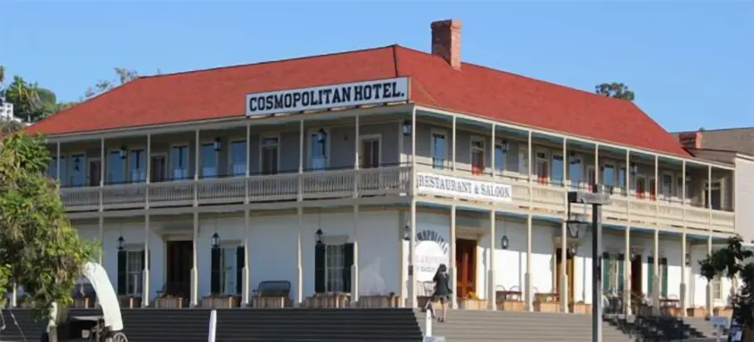 Cosmopolitan Hotel - Image 1