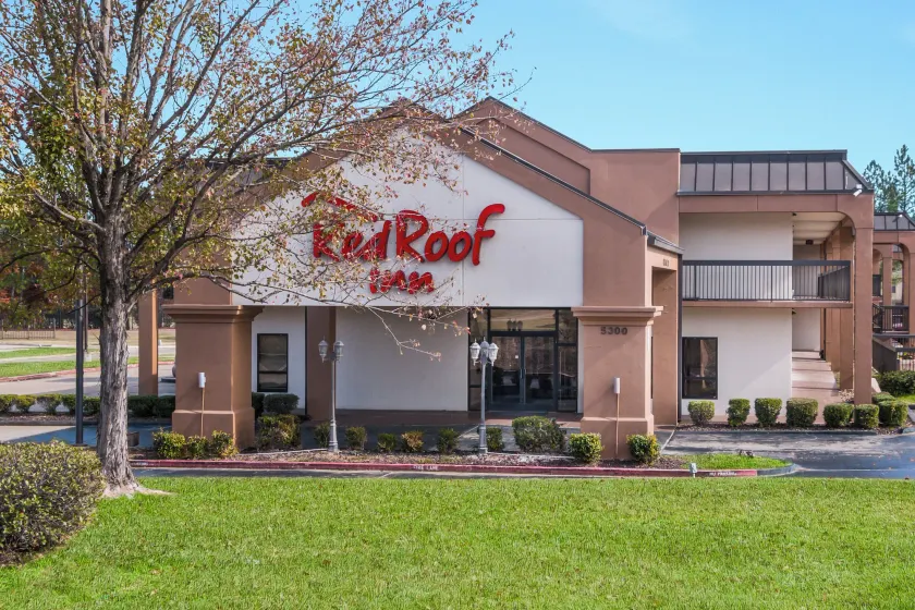 Red Roof Inn Texarkana - Image 1