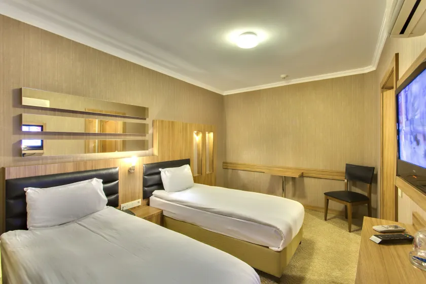 Antroyal Hotel - Image 1