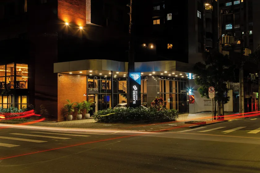 Slaviero Hotel Curitiba Shopping - Image 1