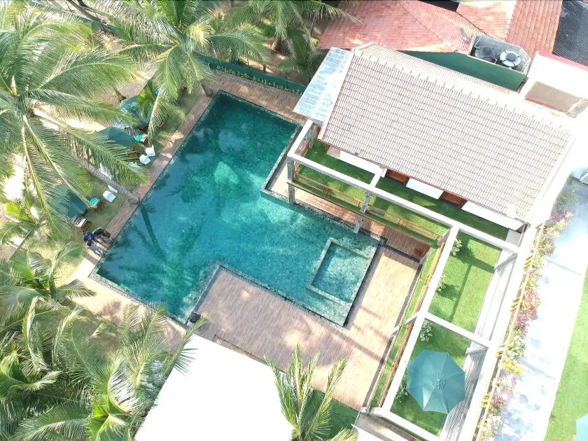 Hikka Sands & SPA - Image 1