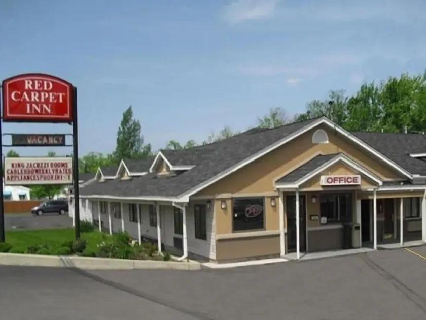 Red Carpet Inn Orchard Park - Image 1