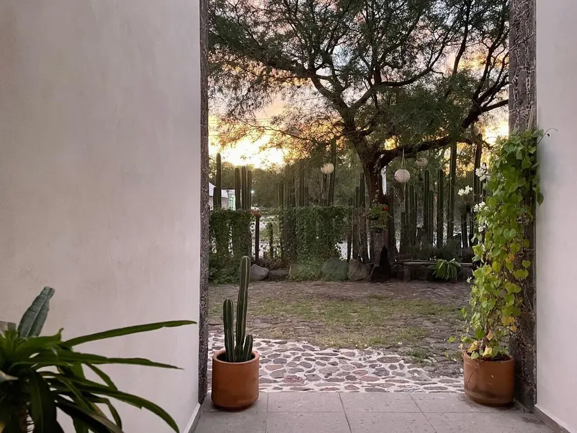 Casa Flora 32 - Image 1