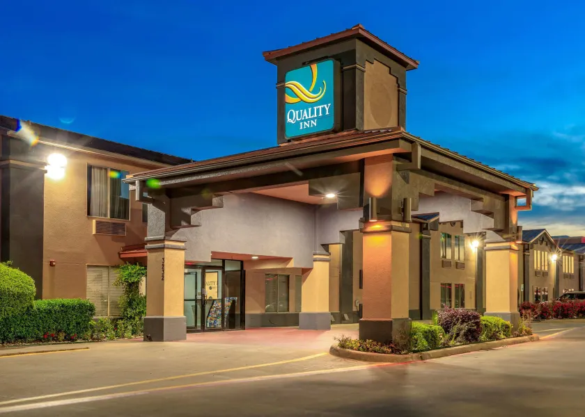 Quality Inn Forest Hill - Fort Worth South - Image 1