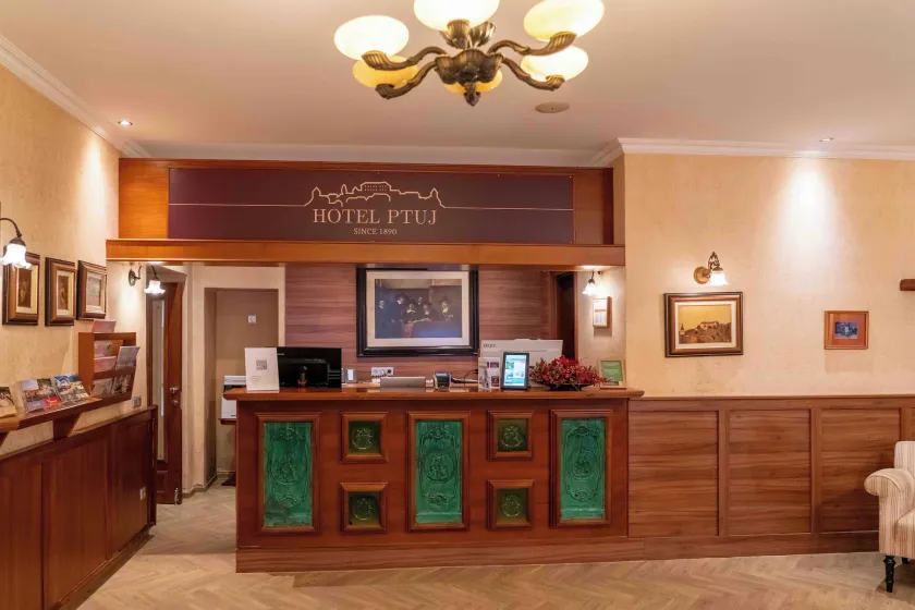 Hotel Mitra - Receção