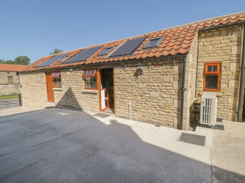 Yeoman's Cottage - Image 1