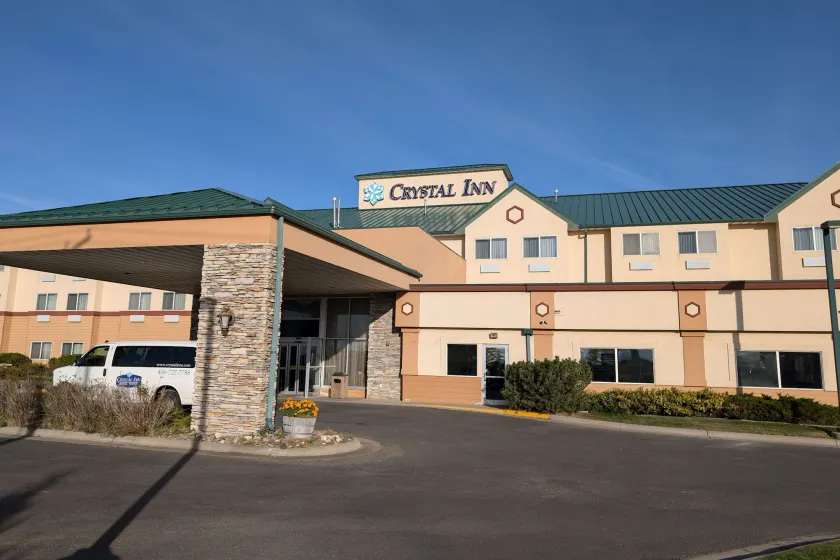 Crystal Inn Hotel & Suites - Great Falls - Image 1