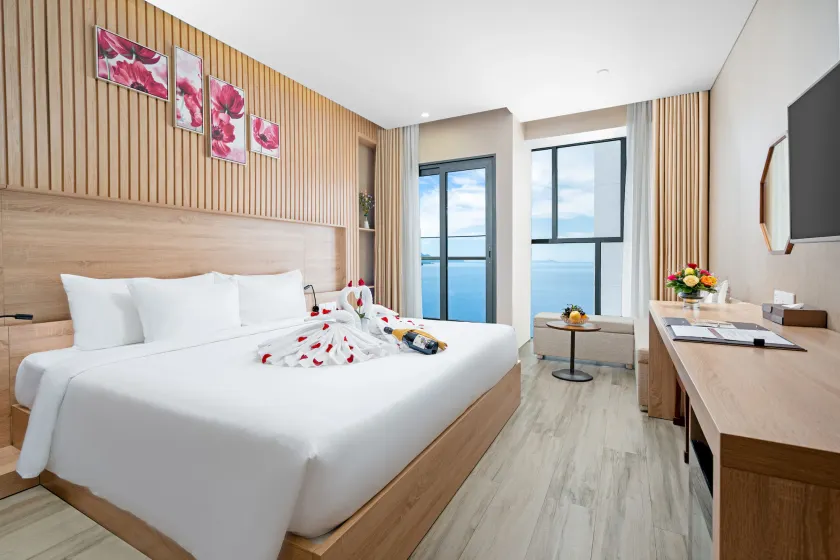 Emerald Bay Hotel & Spa Nha Trang - Image 1