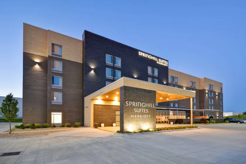 SpringHill Suites by Marriott Cincinnati Blue Ash - Image 1