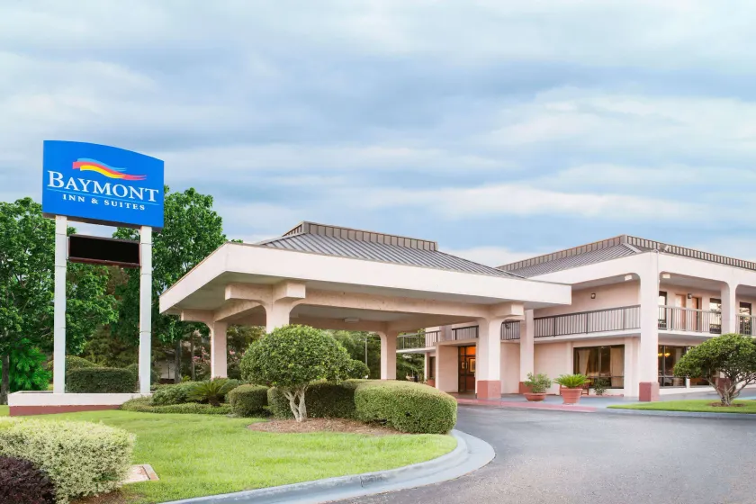 Baymont by Wyndham Mobile/ I-65 - Image 1