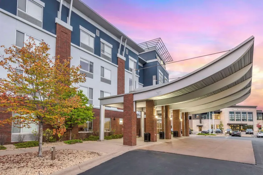 Cambria Hotel Minneapolis Maple Grove - Image 1