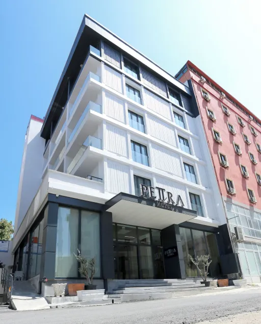 Petra Hotel Trabzon - Image 1