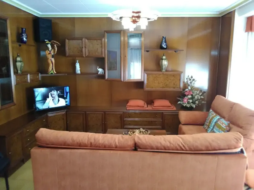 Excelente Piso a 5 minutos del Casco Histórico - Image 1