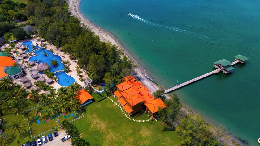 La Ensenada Beach Resort - Image 1