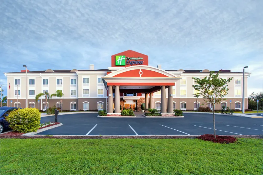 Holiday Inn Express Lake Wales North-Winter Haven by IHG - Image 1