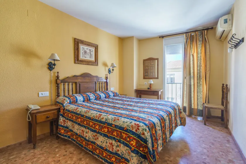 HOTEL ARUNDA I I - Image 1