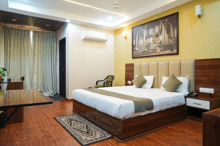 Hotel MM prestige Raipur - Image 1