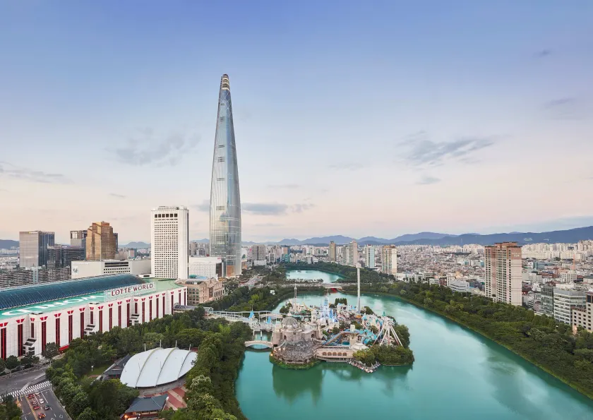 Lotte Hotel World - Image 1