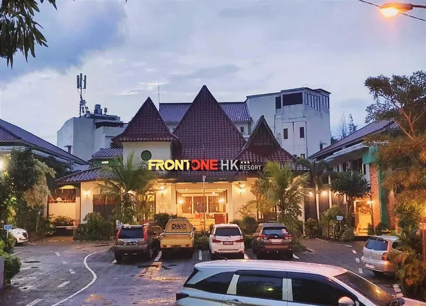 Front One HK Resort Simpang Lima - Image 1