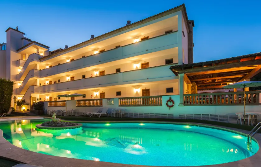 Apartaments Sa Torre by SUREDA MAS - Image 1