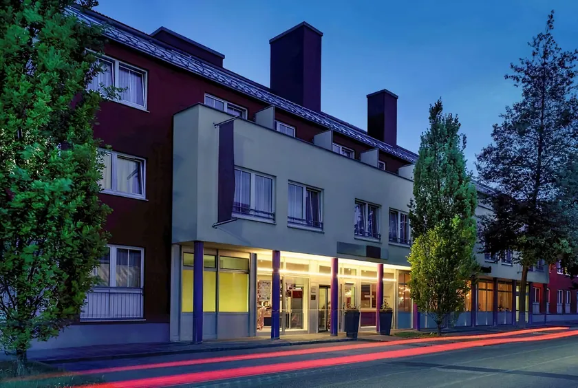 PLAZA INN Regensburg - Image 1