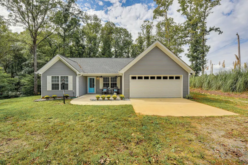 Pet-friendly Home in Monroe: Deck, Grill & Yard! - Image 1