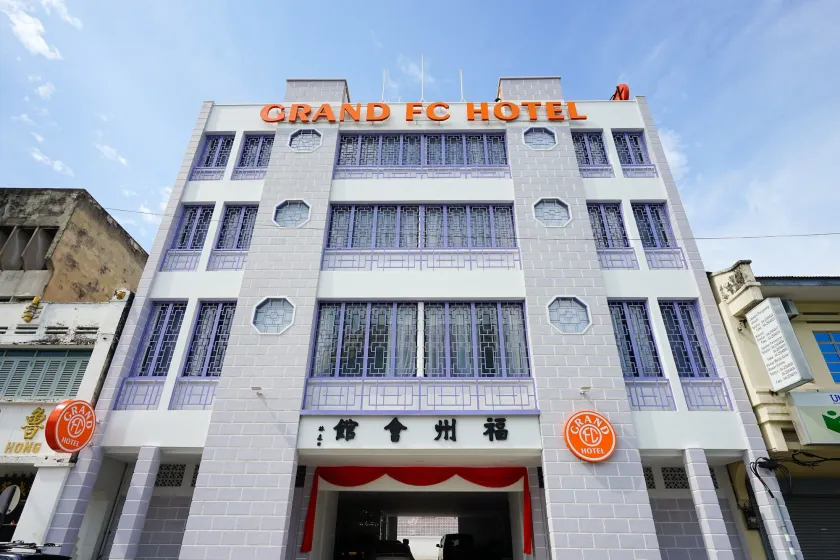 Grand FC Hotel - Image 1