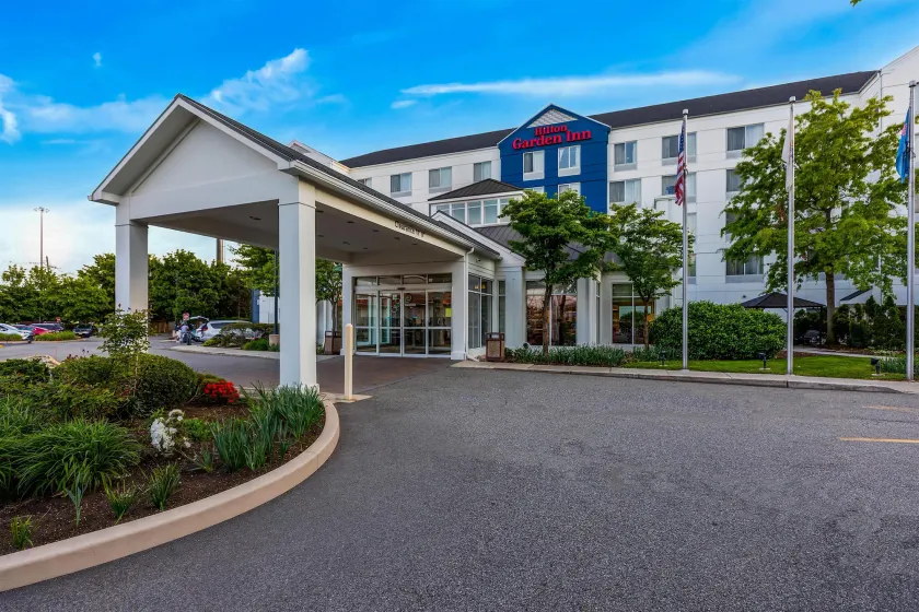 Hilton Garden Inn Secaucus/Meadowlands - Image 1