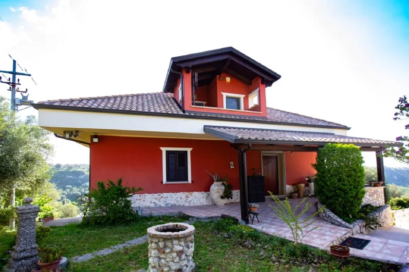 B&b Villa Santa Sofia by holidayngo - Image 1