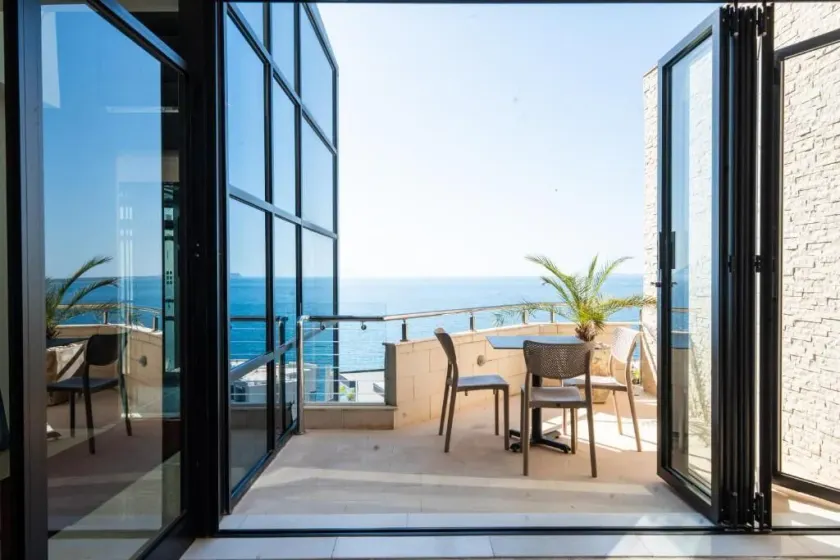 Hotel Lusini - Image 1