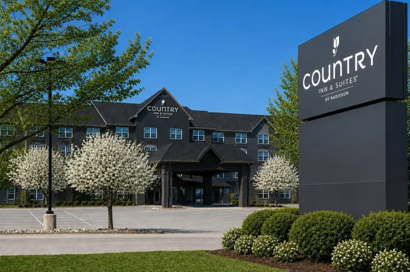 Country Inn & Suites by Radisson, Boise West - Meridian - Image 1