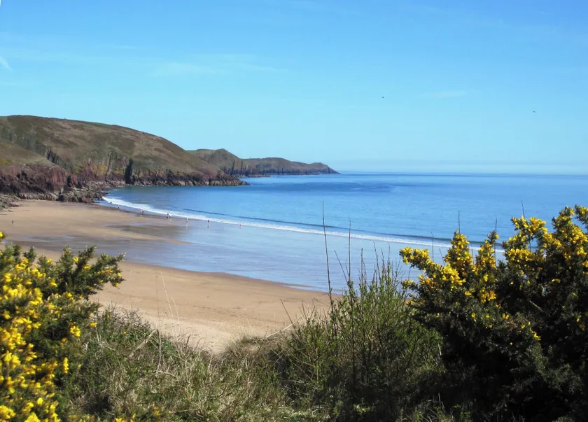 Freshwater Bay Holiday Cottages - Image 1