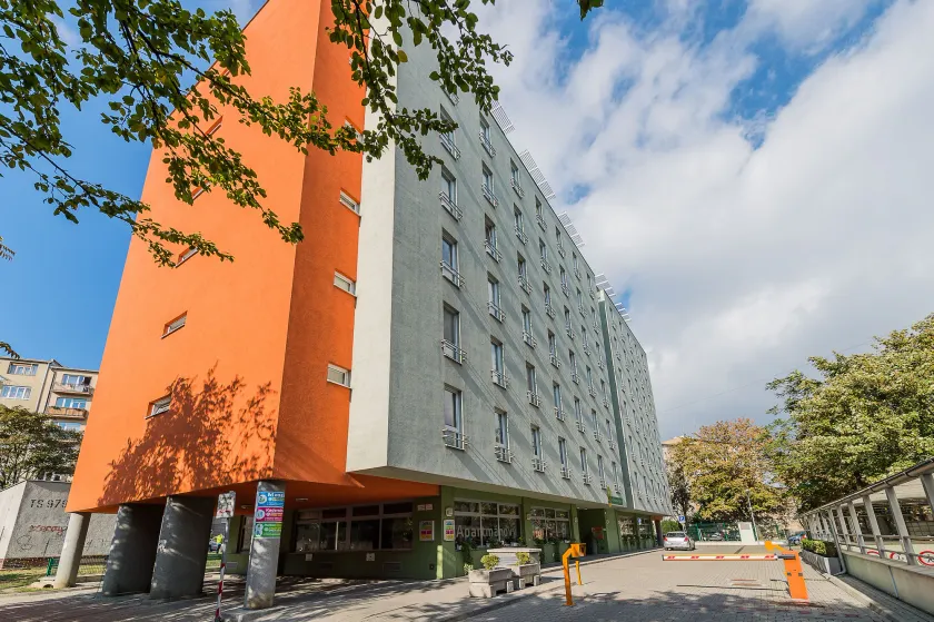 My Home Apartments - Image 1
