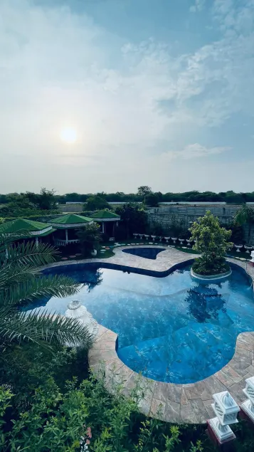 Sparrow Farms And Resort - Image 1