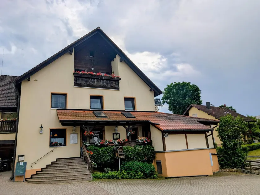 Landgasthof Pension zum Ross - Image 1