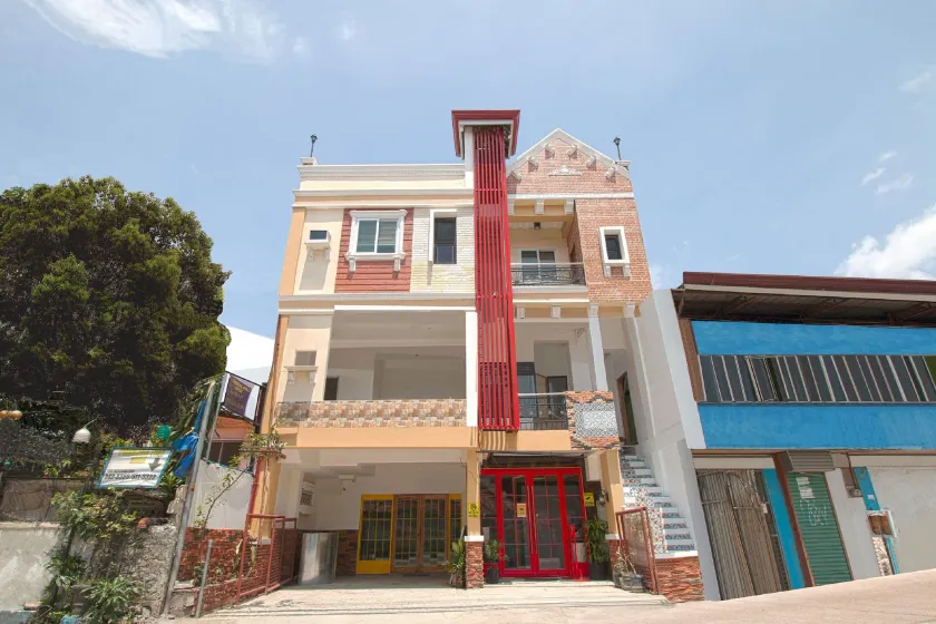 OYO 685 K Fortune Apartelle - Image 1