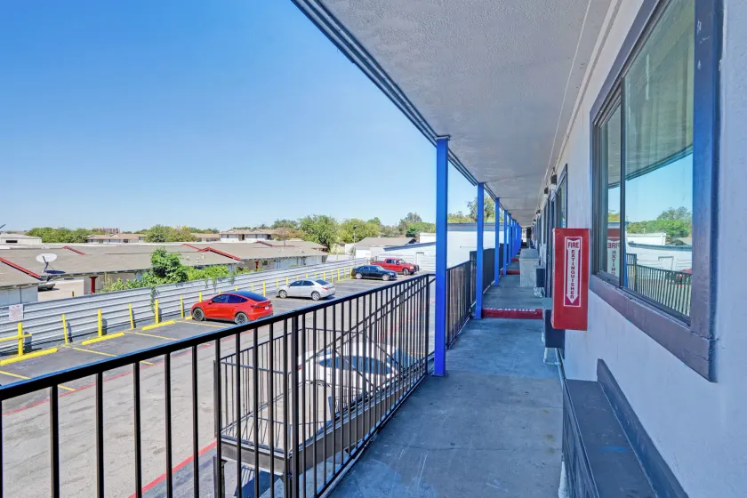 Super 7 Inn By OYO San Antonio NW Medical Center - Lobby