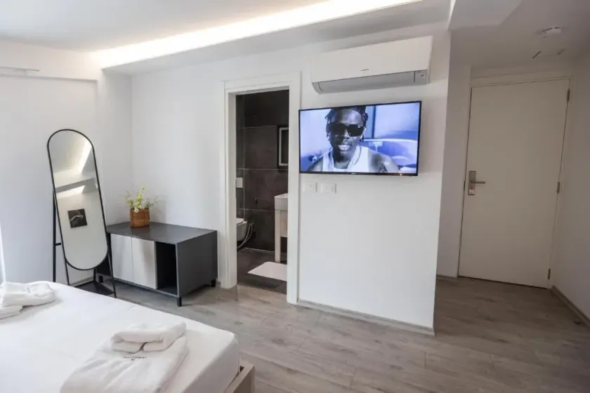 Leon Hotel - Room