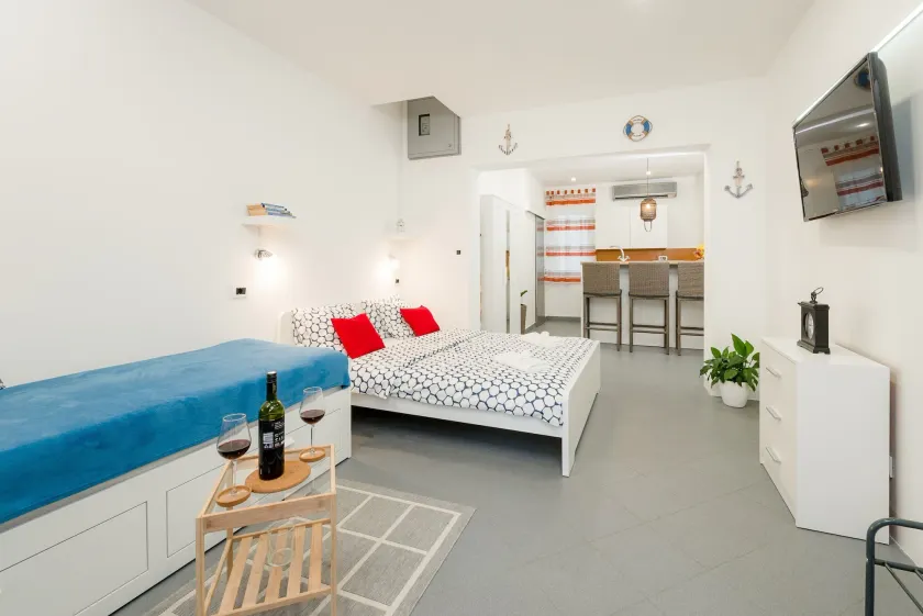 Studio apartment Sesula - Image 1