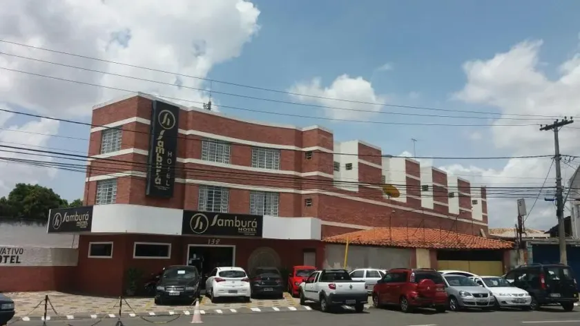 Sambura Hotel - Image 1