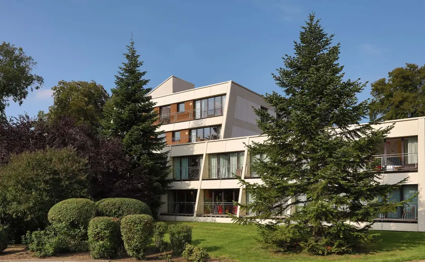 Hotel Parc Plaza - Image 1